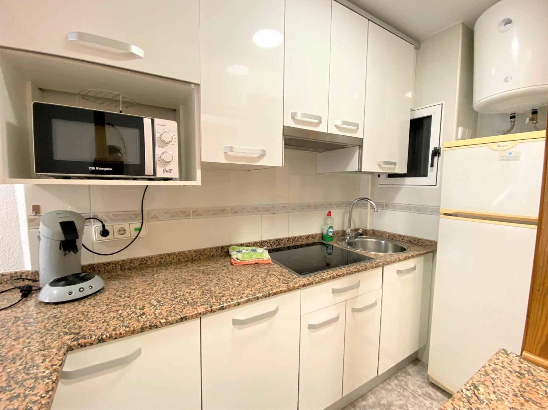 Carabelas Apartments Бенидорм Экстерьер фото