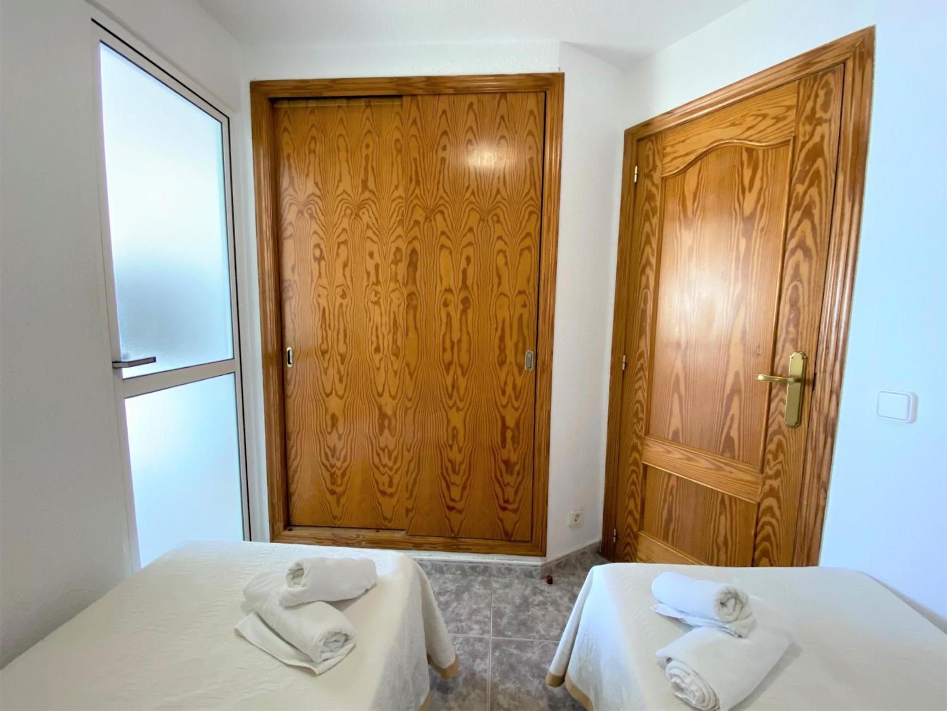 Carabelas Apartments Бенидорм Экстерьер фото