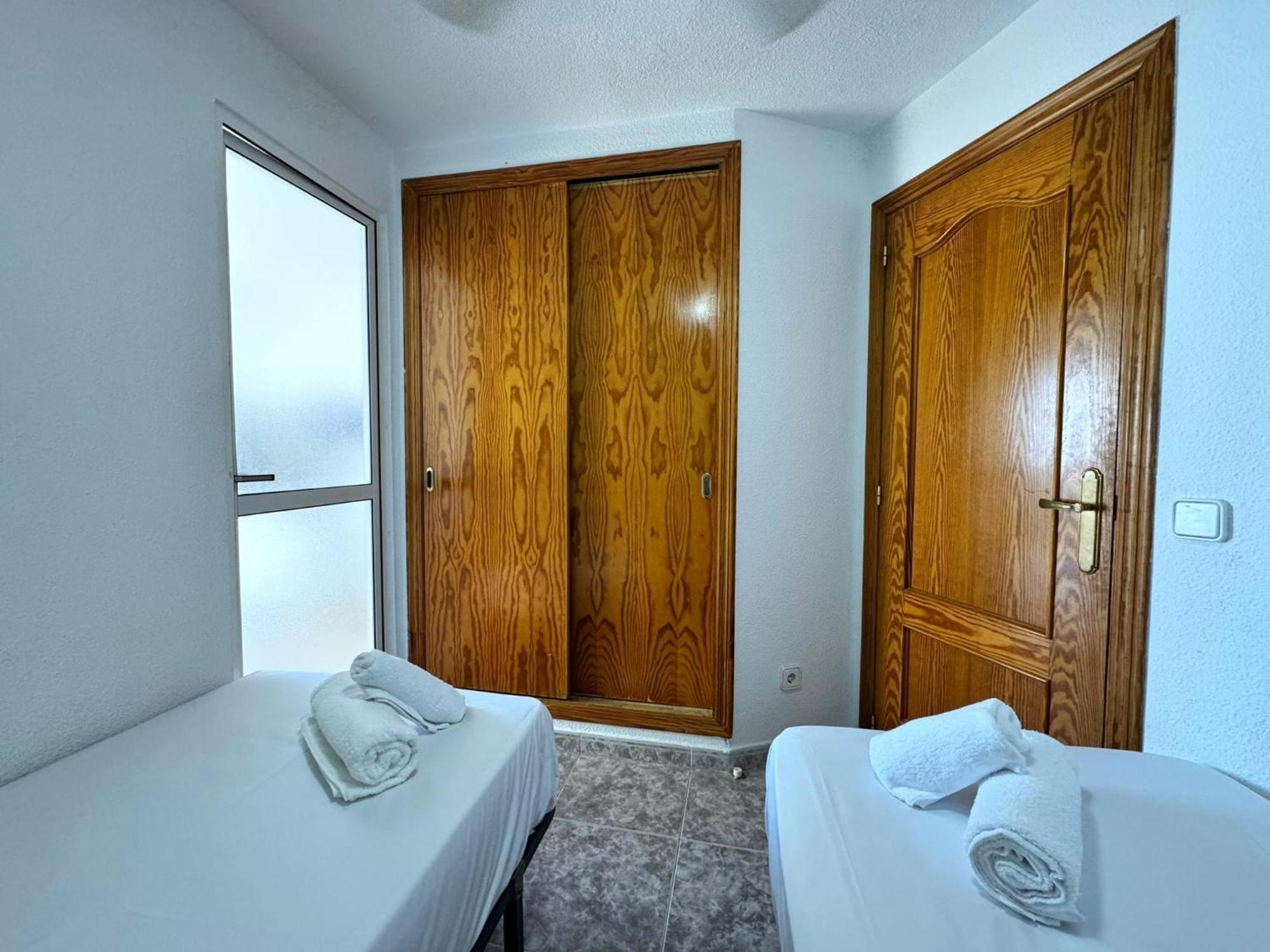 Carabelas Apartments Бенидорм Экстерьер фото