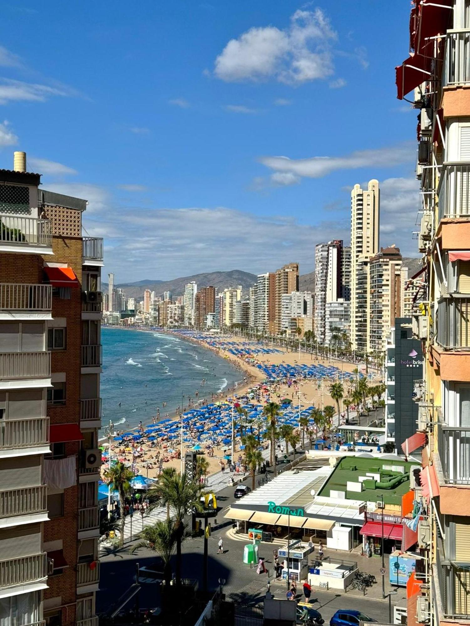 Carabelas Apartments Бенидорм Экстерьер фото